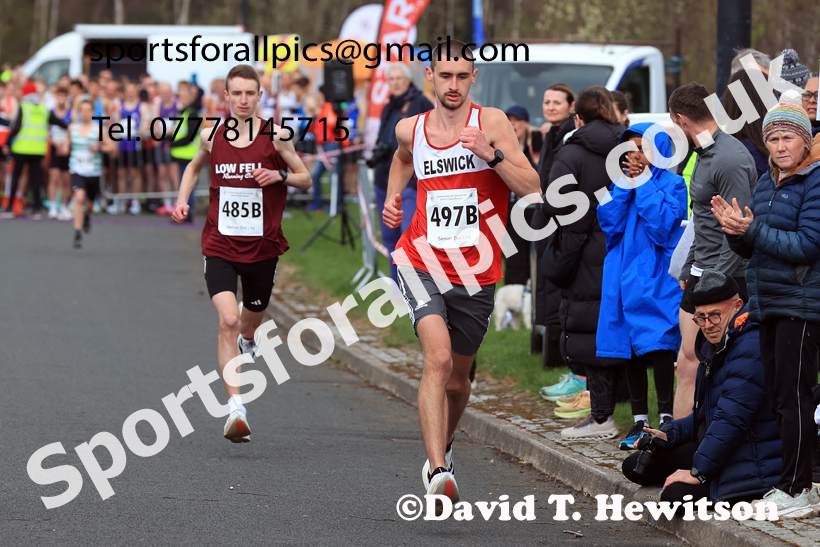 Senior Mens relay, 2026 Elswick Harriers Good Friday Road Relays and Young Athletes, Newburn,  Newcastle upon Tyne. Photo: David T. Hewitson/Sports for All Pics